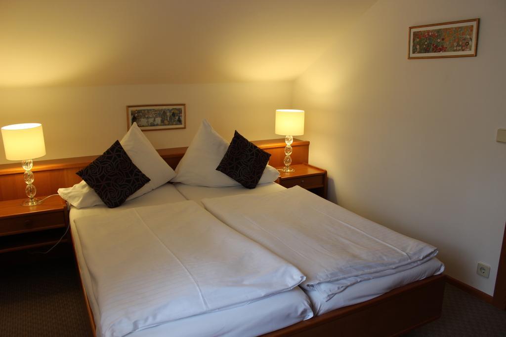Seehotel Paulitsch Velden am Wörthersee Стая снимка