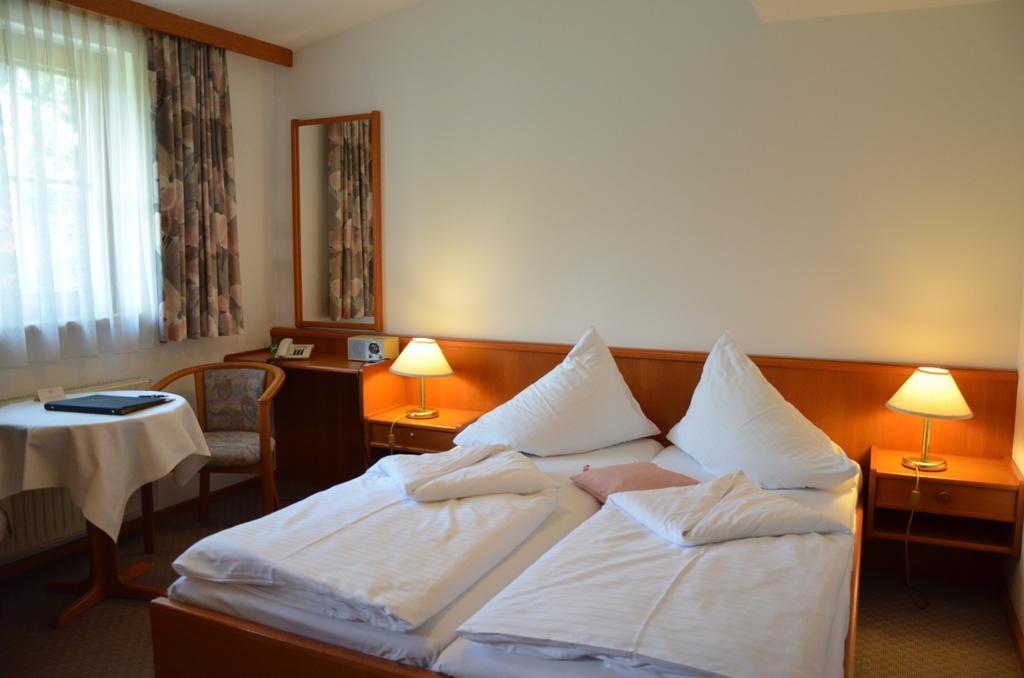 Seehotel Paulitsch Velden am Wörthersee Стая снимка