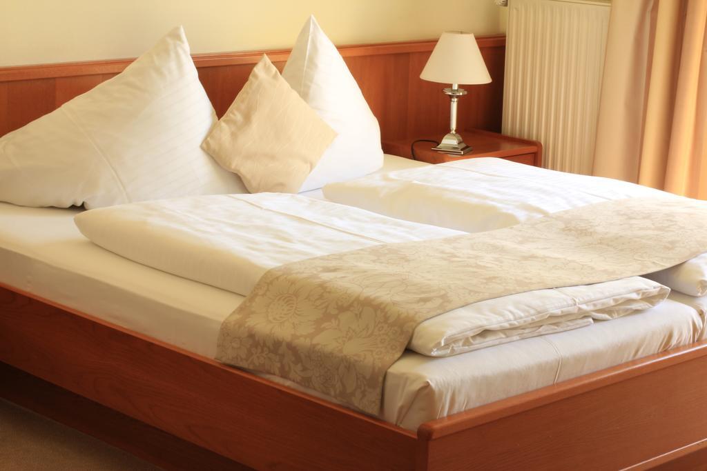 Seehotel Paulitsch Velden am Wörthersee Стая снимка